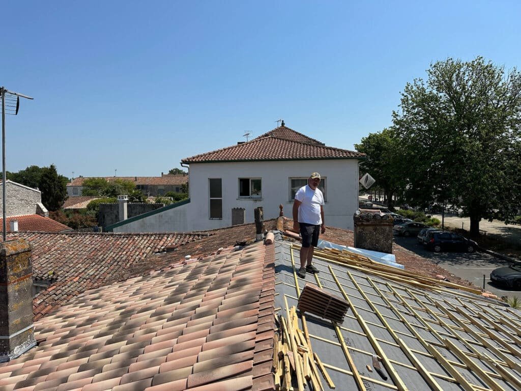bg michela rgaillot suir une toiture